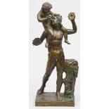 Fonderia Sommer (Neapel, 19. Jh./um 1900) Faun mit Schellen und Bacchanten auf seiner Schulter.