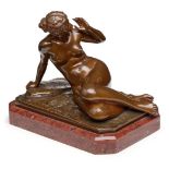"Sitzender Frauenakt",Ferdinand Lepcke, 1890. Bronze hellbraun patiniert. Sich auf den re. Arm