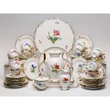 Kaffeeservice für 12 Pers.Meissen Pfeifferzeit (1924-1934) u. später. Feldblume m. angespitztem