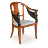 Gondelförmiger Sessel, Empire-Stil, 19. Jh.Mahagoni furn. m. figürlichen, ornamentalen Blatt- u.