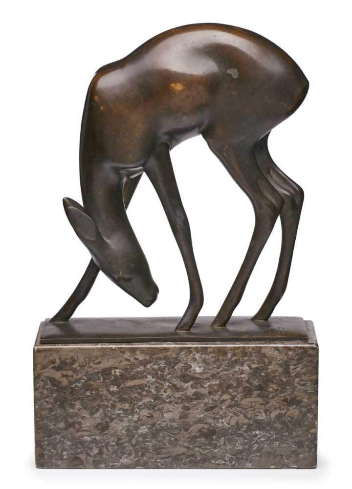 Bronze Fritz v. Grävenitz (1892-959)"Äsendes Reh", dat. 1922. Dunkel patiniert. Auf rechteck.