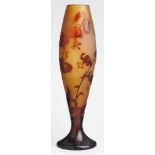 Große Vase, Gallé um 1905.Farbloses Glas m. gelber Pulvereinschmelzung, orange-dunkelbrauner