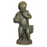 Gr. Fayenceputto "Sommer", 1. Hälfte 20. Jh. Grau-grün glasiert (Bronze-Optik). Standfigur m. Äpfeln