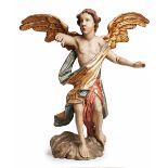 Engel mit ausgebreiteten Flügeln, süddt. 17. Jh. Lindenholz geschnitzt, farbig gefasst u. vergoldet.