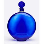 Flakon "Dans la nuit" für Worth Lalique Creation, wohl 2. Hälfte 20. Jh. Blaues Glas. Aufrecht