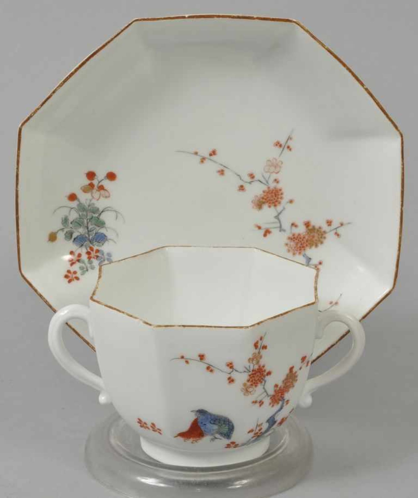 Tasse mit Untertasse mit Wachteldekor, Meissen, ca. 1732-35 Tasse mit achtkantigem