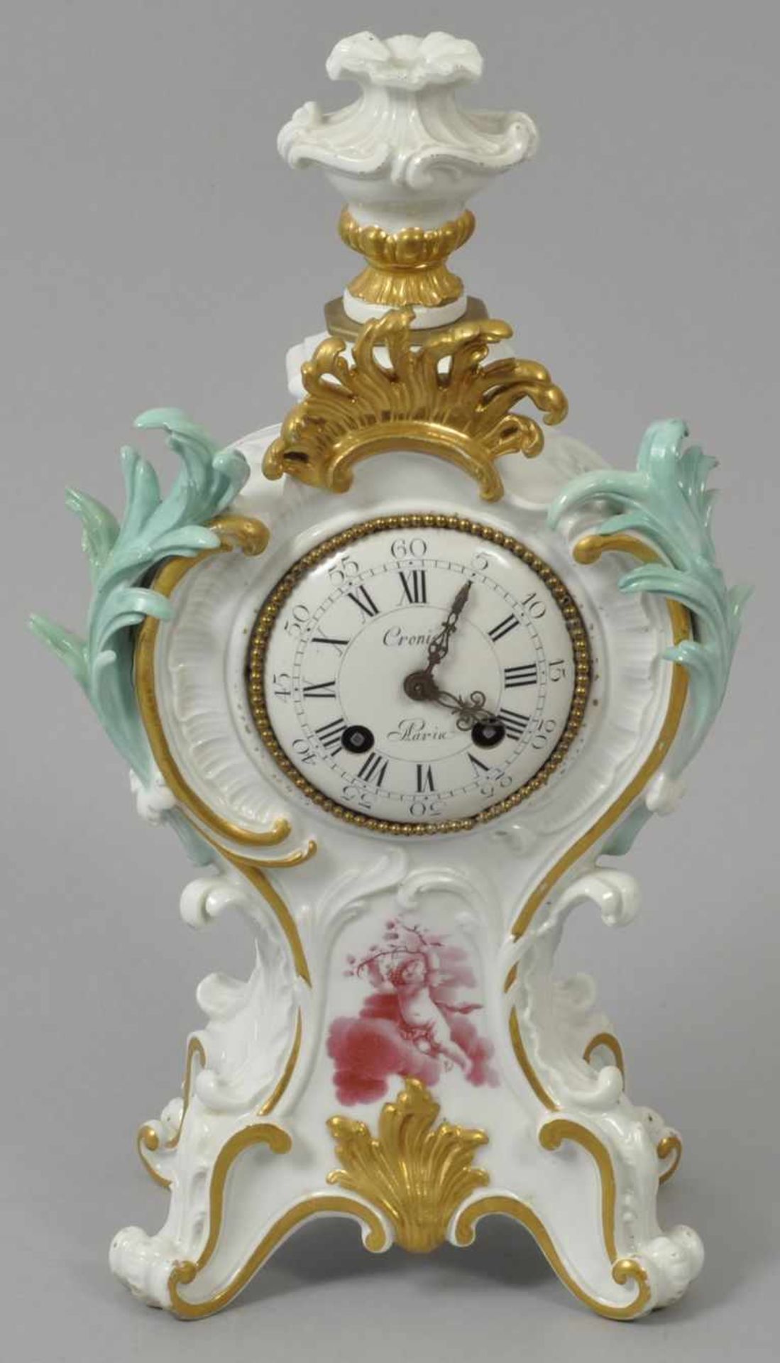 Uhrgehäuse mit Uhr, Meissen, 1770er Jahre Modell Johann Joachim Kaendler 1771. Geschweiftes