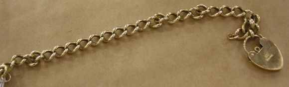 A 9ct gold chain bracelet with padlock clasp  , 20.7g approx.