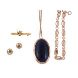 A sodalite brooch/pendant, the oval shaped sodalite within a polished setting   A sodalite brooch/