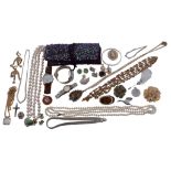 A collection of costume jewellery, to include   A collection of costume jewellery,   to include: