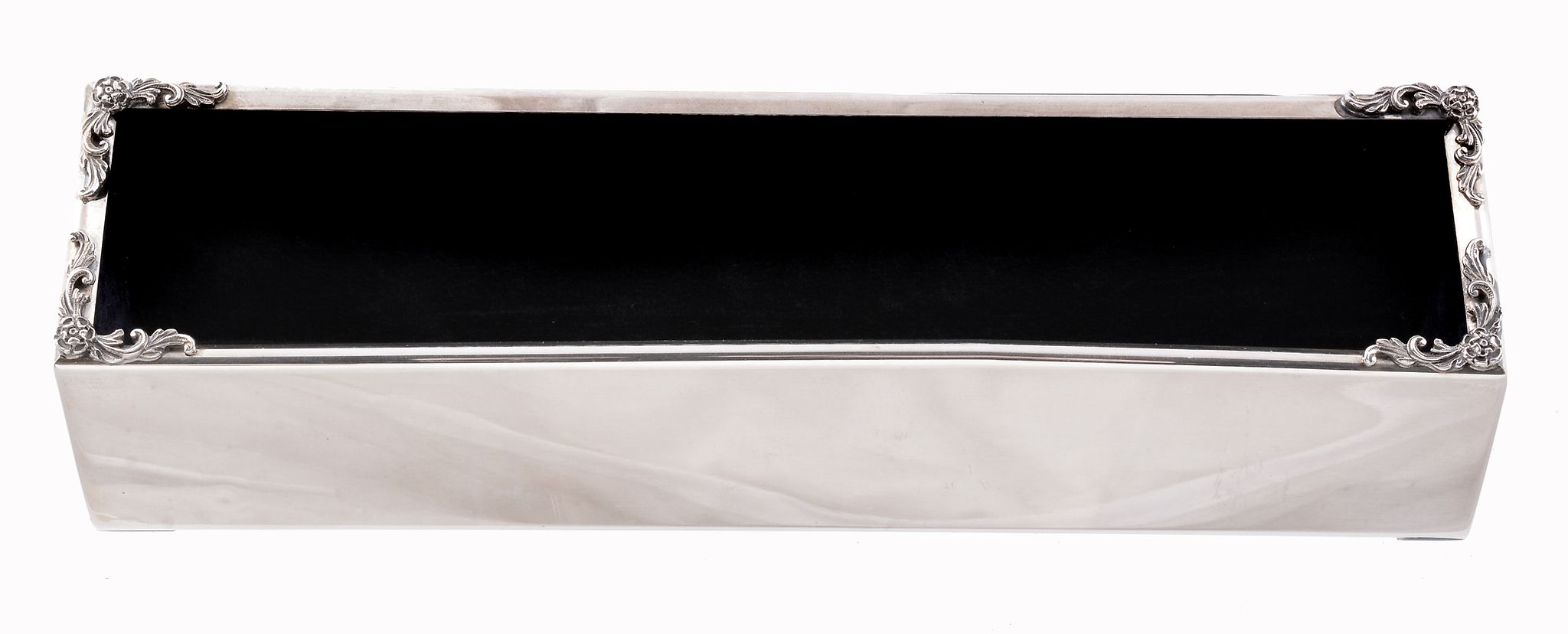 Four Italian silver coloured oblong trays, Padova post 1968   Four Italian silver coloured oblong - Image 5 of 5