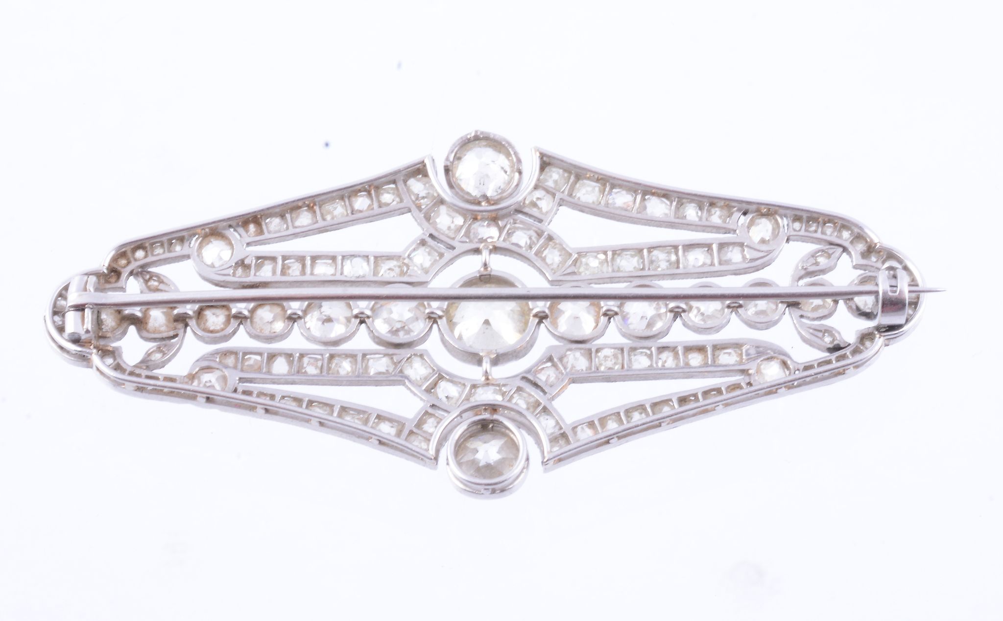 An Art Deco diamond plaque brooch, circa 1930   An Art Deco diamond plaque brooch,   circa 1930, the - Image 2 of 3