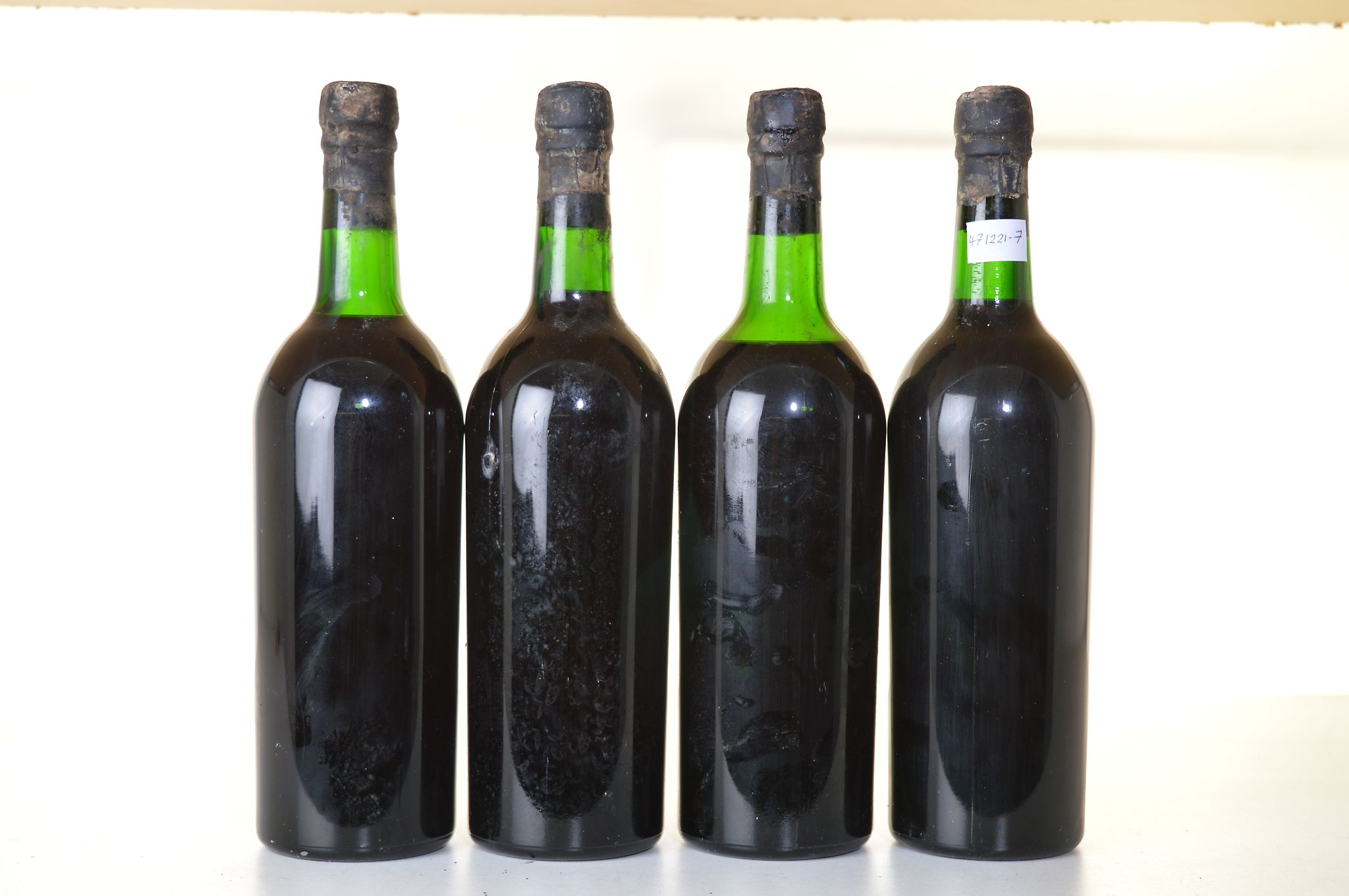 Quinta do Noval Vintage Port 1963  5 bts Missing Labels