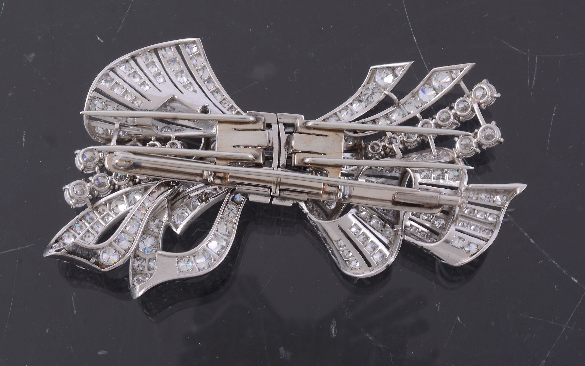 An Art Deco diamond double clip brooch, circa 1935 An Art Deco diamond double clip brooch, circa - Image 2 of 2