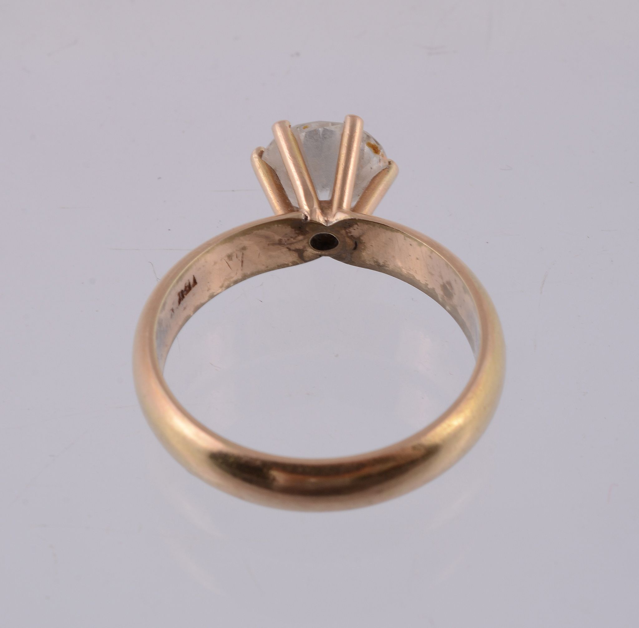 A diamond single stone ring, the brilliant cut diamond, weighing 1 A diamond single stone ring, - Image 3 of 3