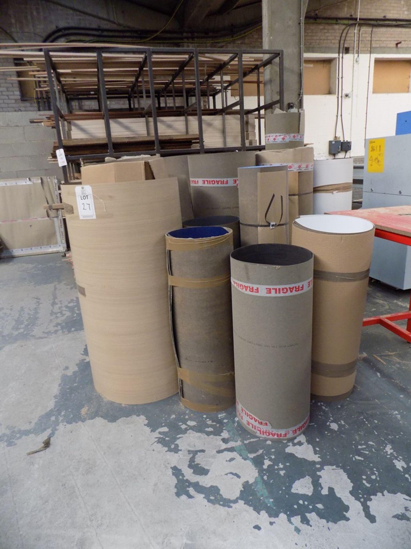 Quantity of plastic laminate, as lotted