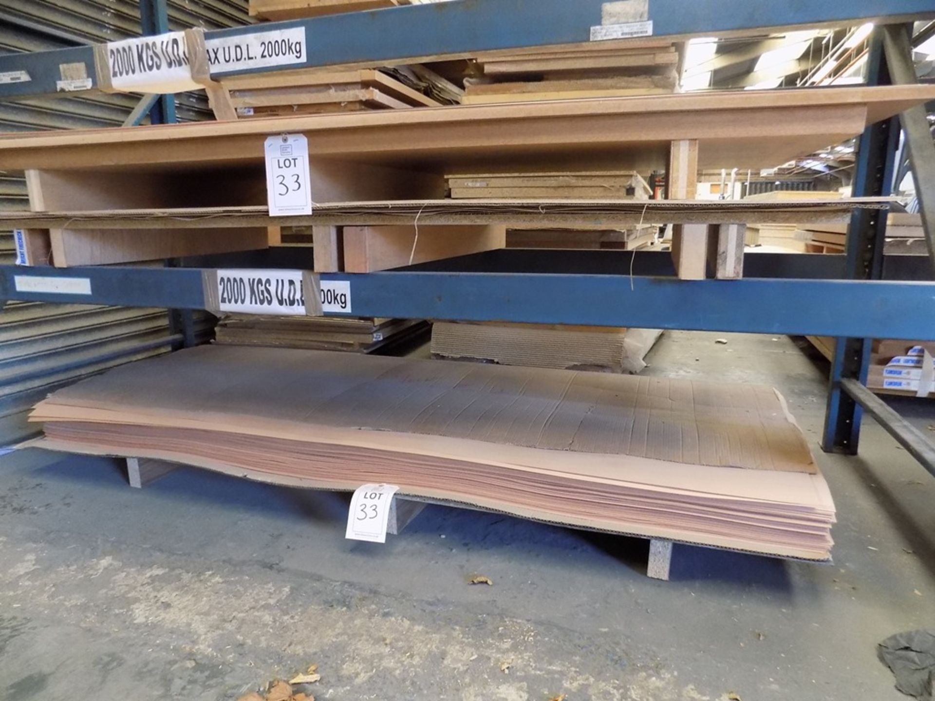 Quantity of maple, sapele and sundry veneers, as lotted - Image 2 of 3