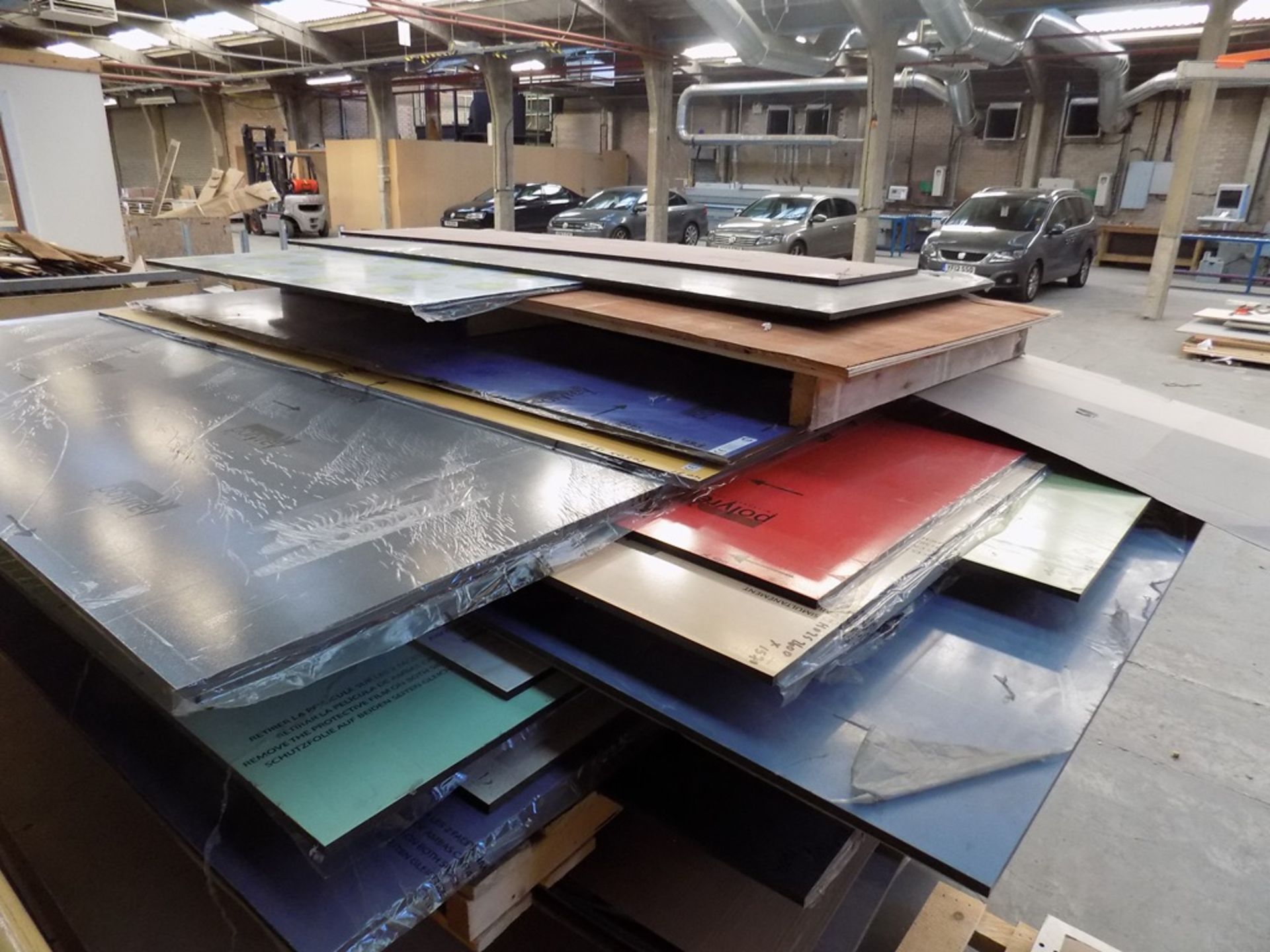 30 full and part sheets of Polyrey and similar laminate, as lotted - Image 5 of 6