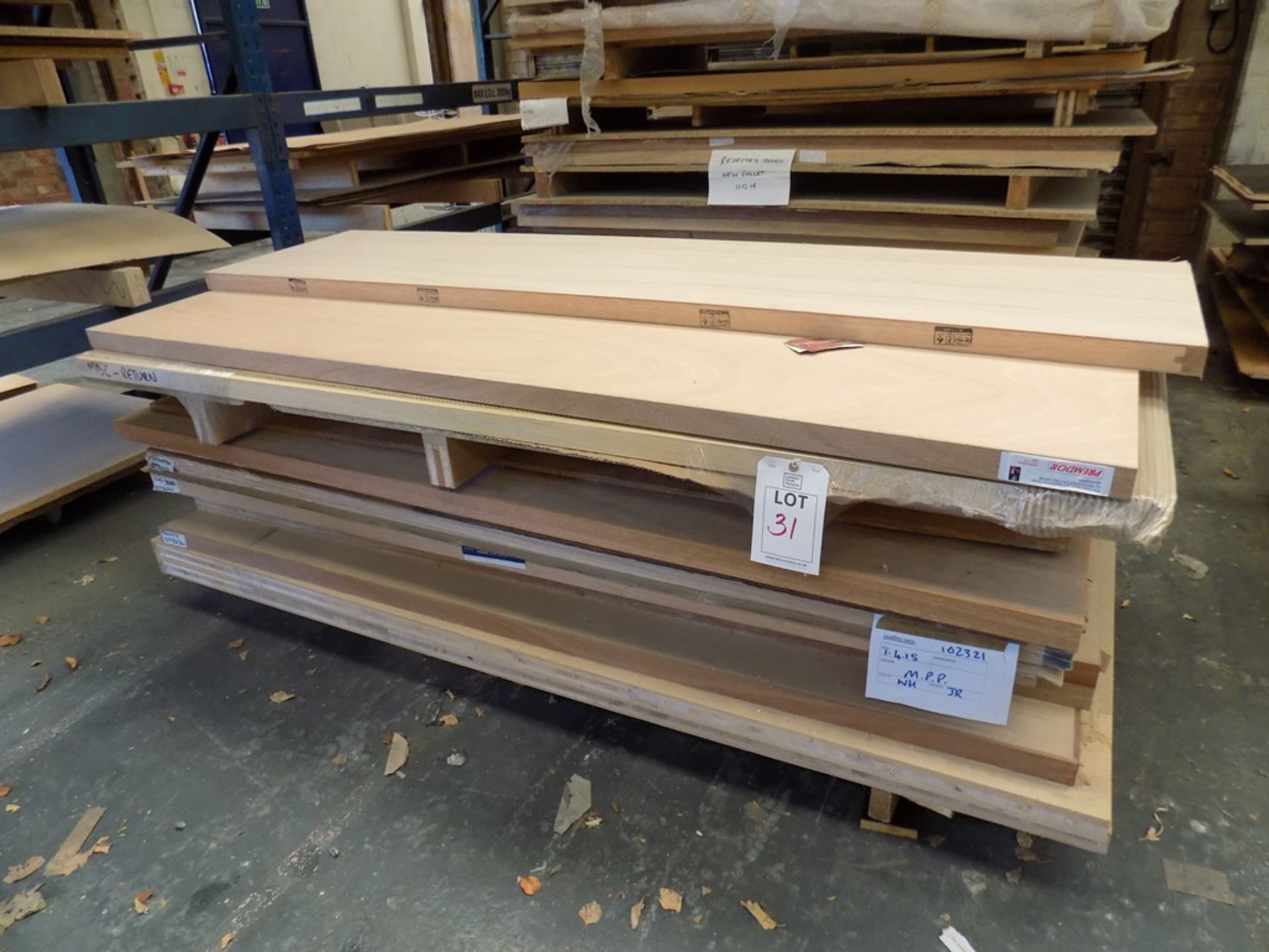 3 stacks of doors and door blanks, as lotted - Image 2 of 4