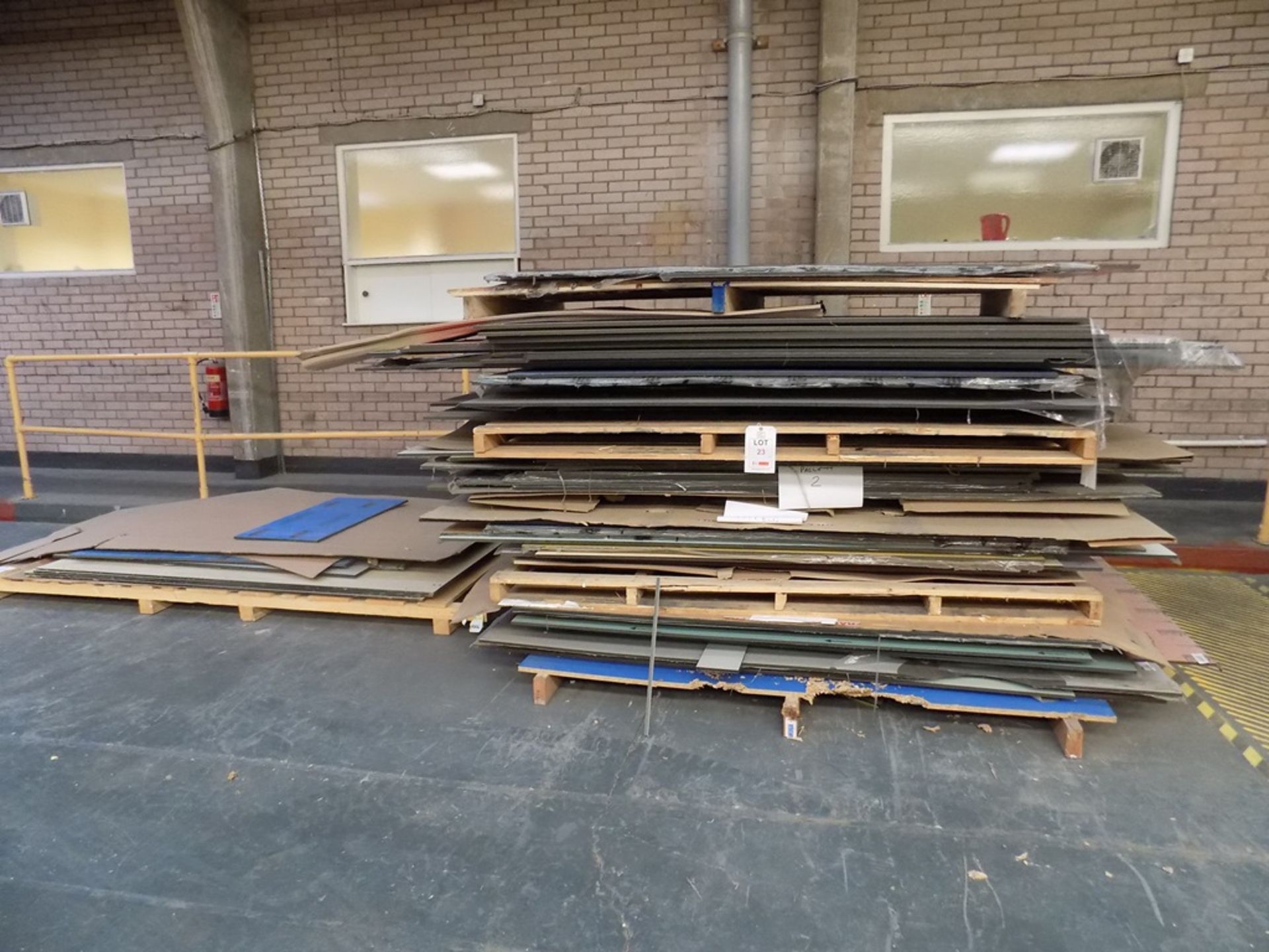 30 full and part sheets of Polyrey and similar laminate, as lotted
