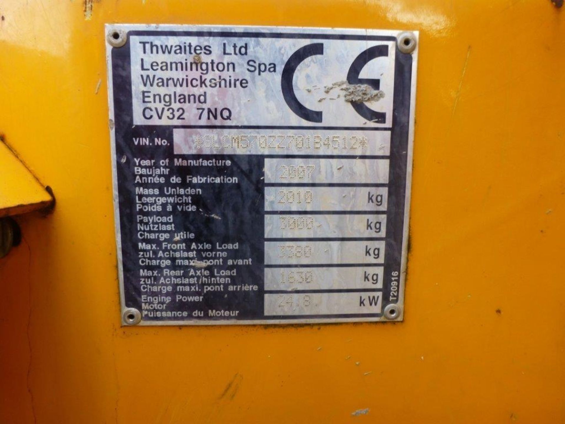 Thwaites 3-tonne articulated dumper (2007), indicated hours 693.2, weight 2010Kg, VIN no. - Image 5 of 5