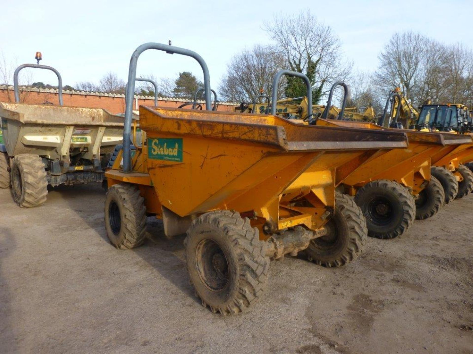 Benford 3000 DR 3-tonne 4x4 articulated dumper (2004), indicated hours 1081, weight 2391Kg, VIN - Image 4 of 5