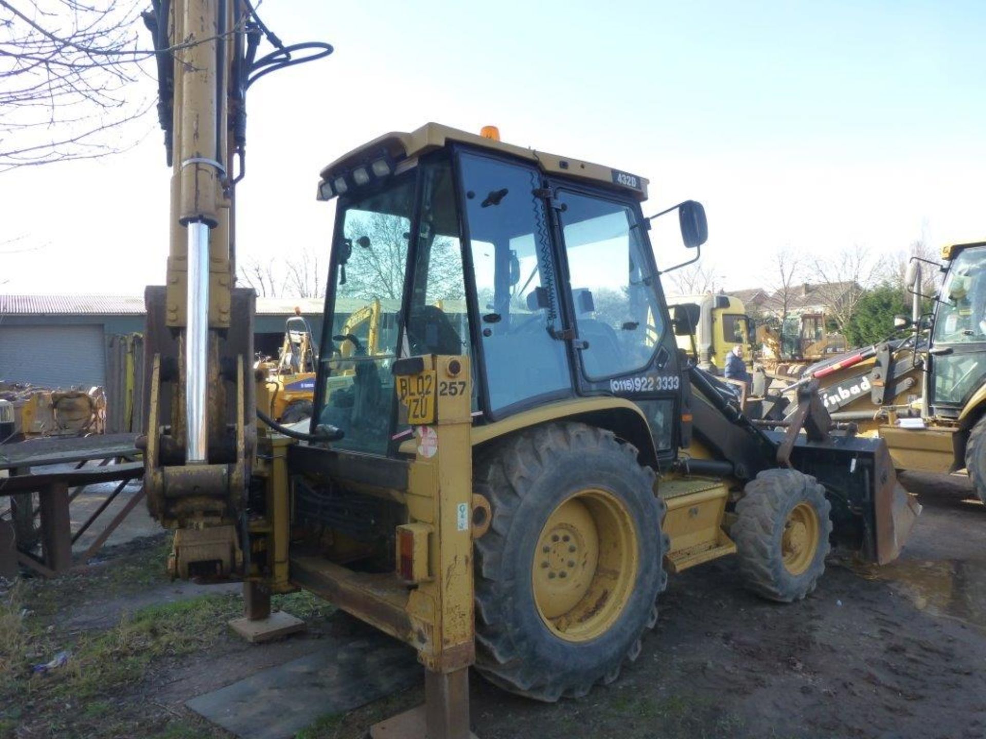 Caterpillar 432D 4x4 backhoe loader (2002), indicated hours 6393.2, PIN no. CAT0432DCBLD01714, - Image 3 of 6