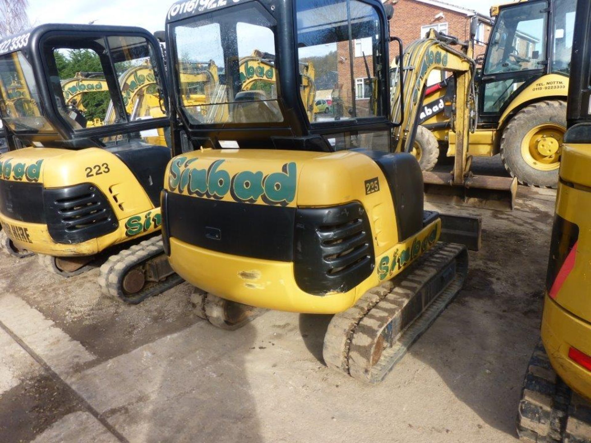 Caterpillar 302.5 rubber tracked mini excavator (2002), indicated hours 4463.2, PIN no. - Image 4 of 8