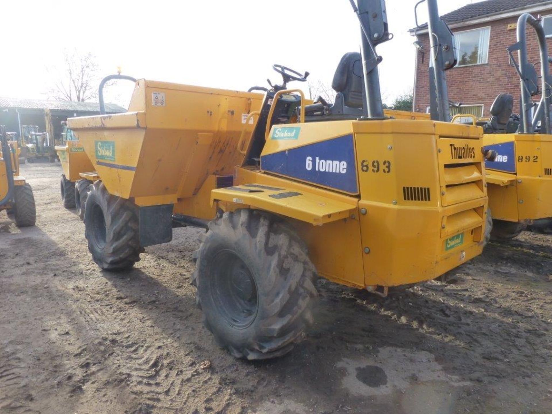 Thwaites 6-tonne 4x4 articulated dumper (2007), indicated hours 1484.2, weight 4160Kg, VIN no. - Image 3 of 6