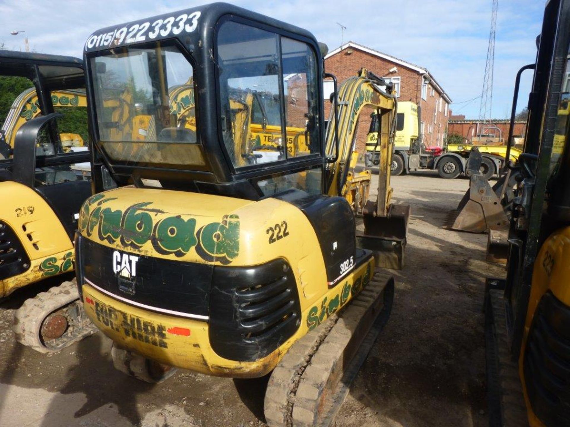 Caterpillar 302.5 rubber tracked mini excavator (2002), indicated hours 3903.4, PIN no. - Image 4 of 8