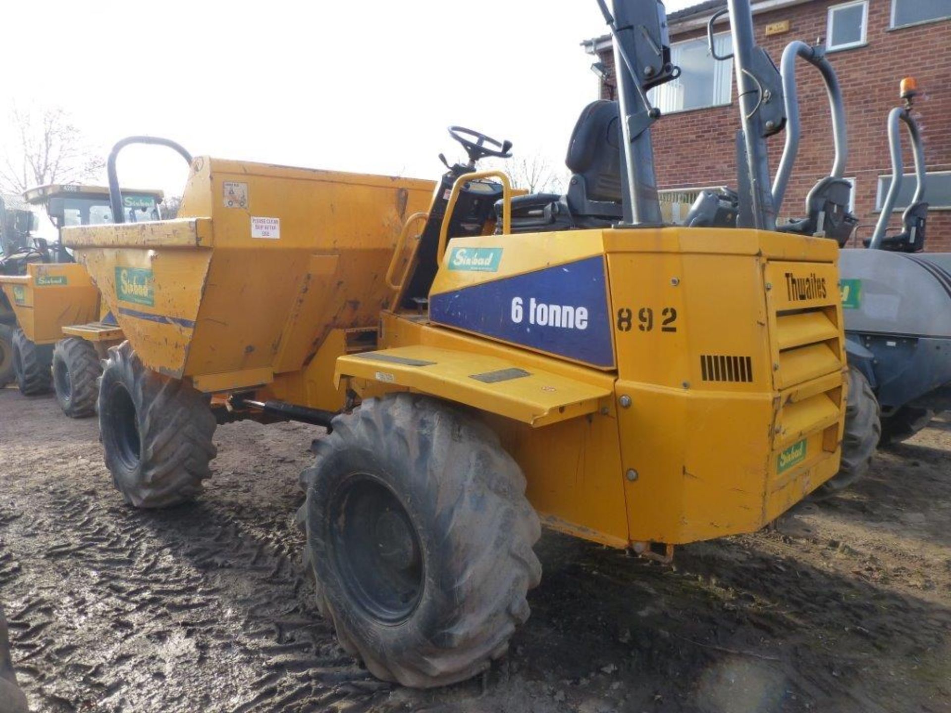 Thwaites 6-tonne 4x4 articulated dumper (2007), indicated hours 1533.1, weight 4160Kg, VIN no. - Image 3 of 6