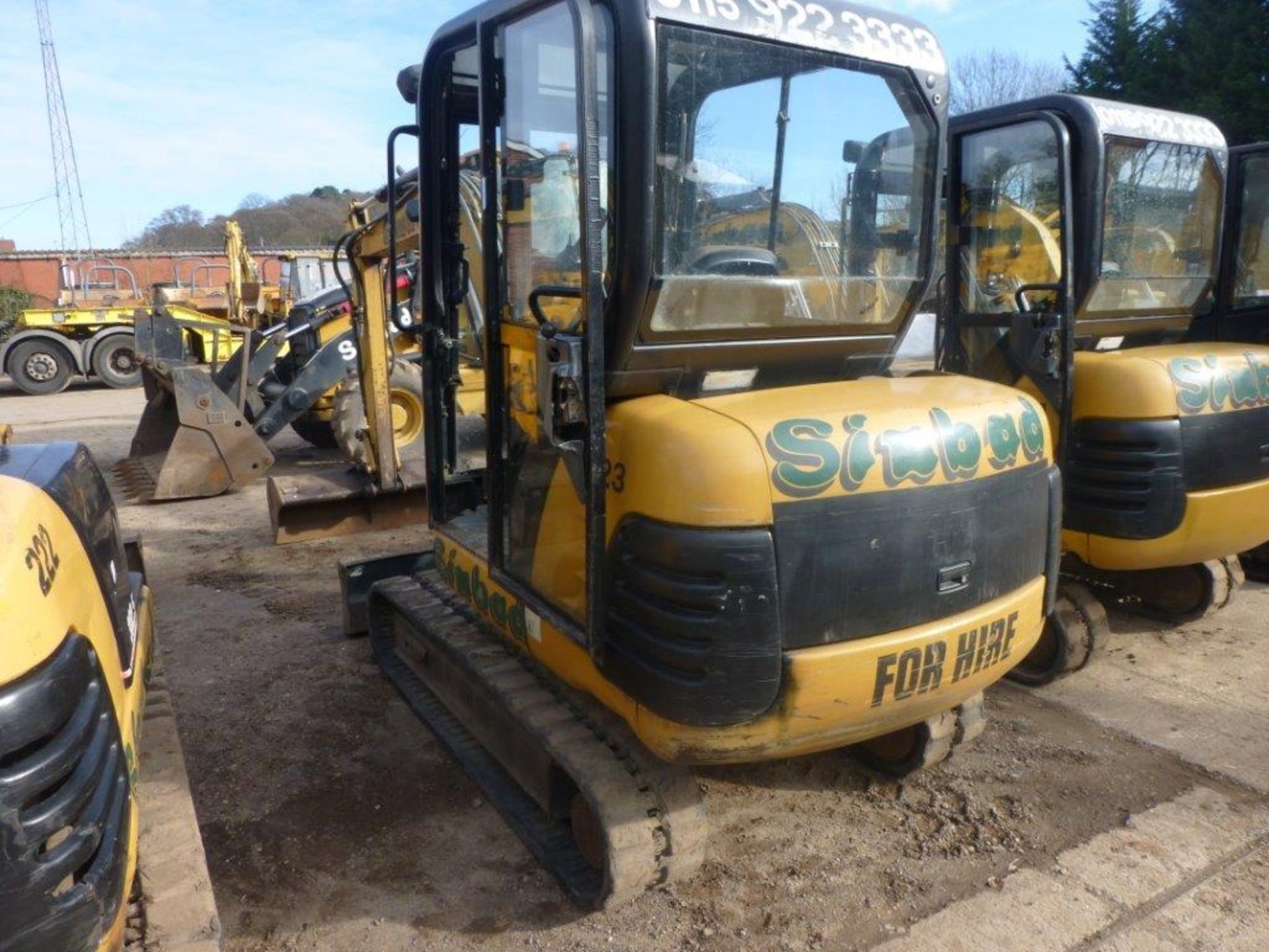 Caterpillar 302.5 rubber tracked mini excavator (2002), indicated hours 4756.6, PIN no. - Image 5 of 8