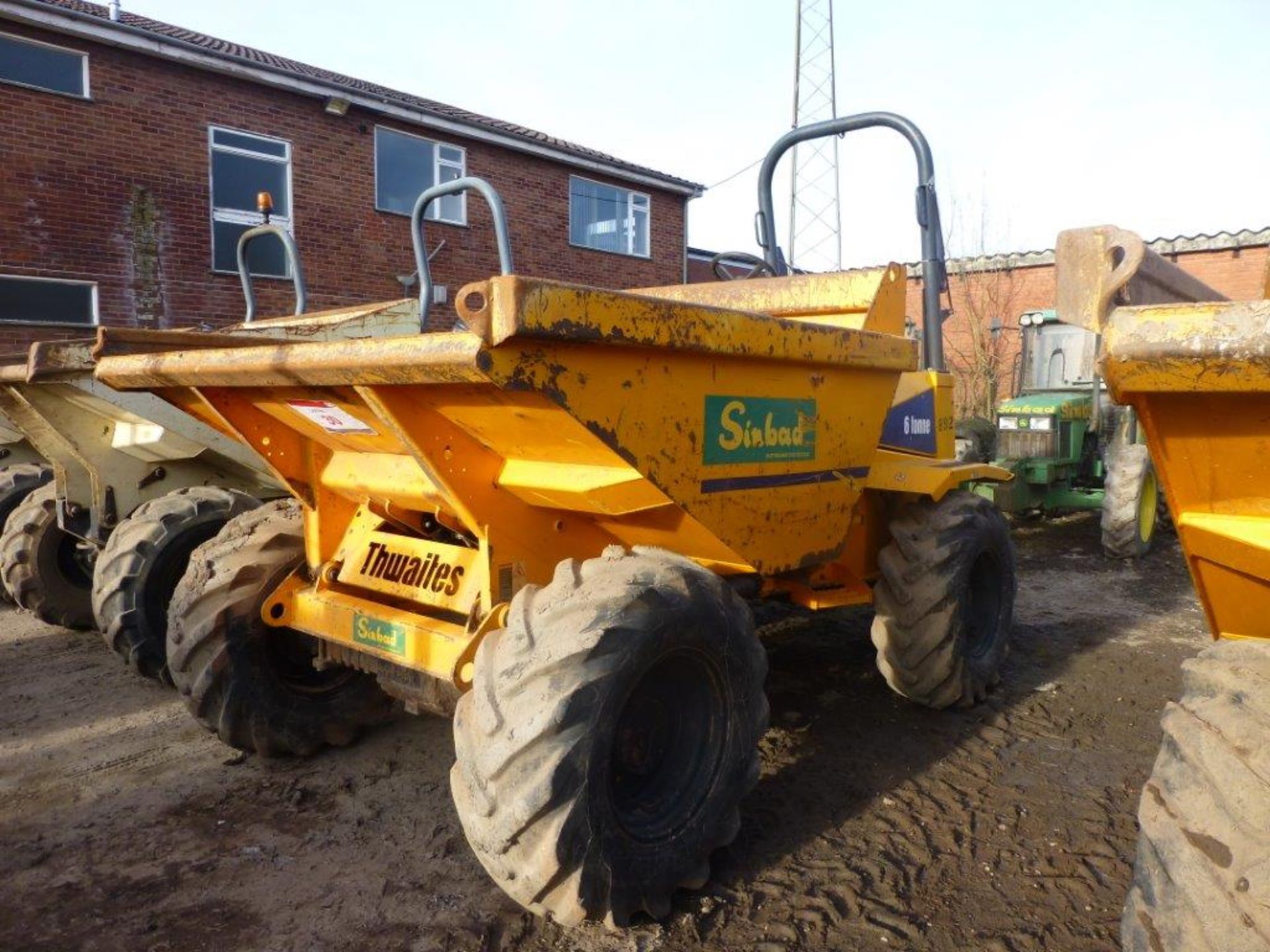 Thwaites 6-tonne 4x4 articulated dumper (2007), indicated hours 1533.1, weight 4160Kg, VIN no. - Image 2 of 6