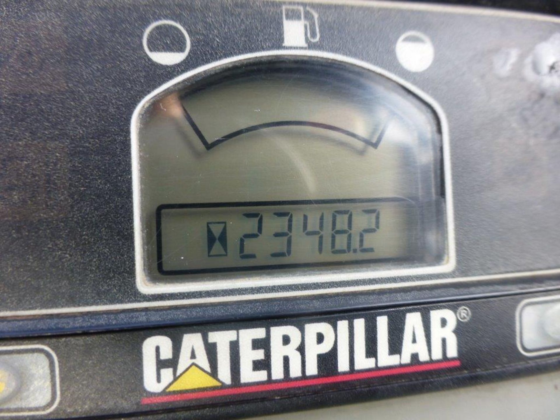 Caterpillar 302.5C rubber tracked mini excavator (2008), indicated hours 2348.2, PIN no. - Image 6 of 7