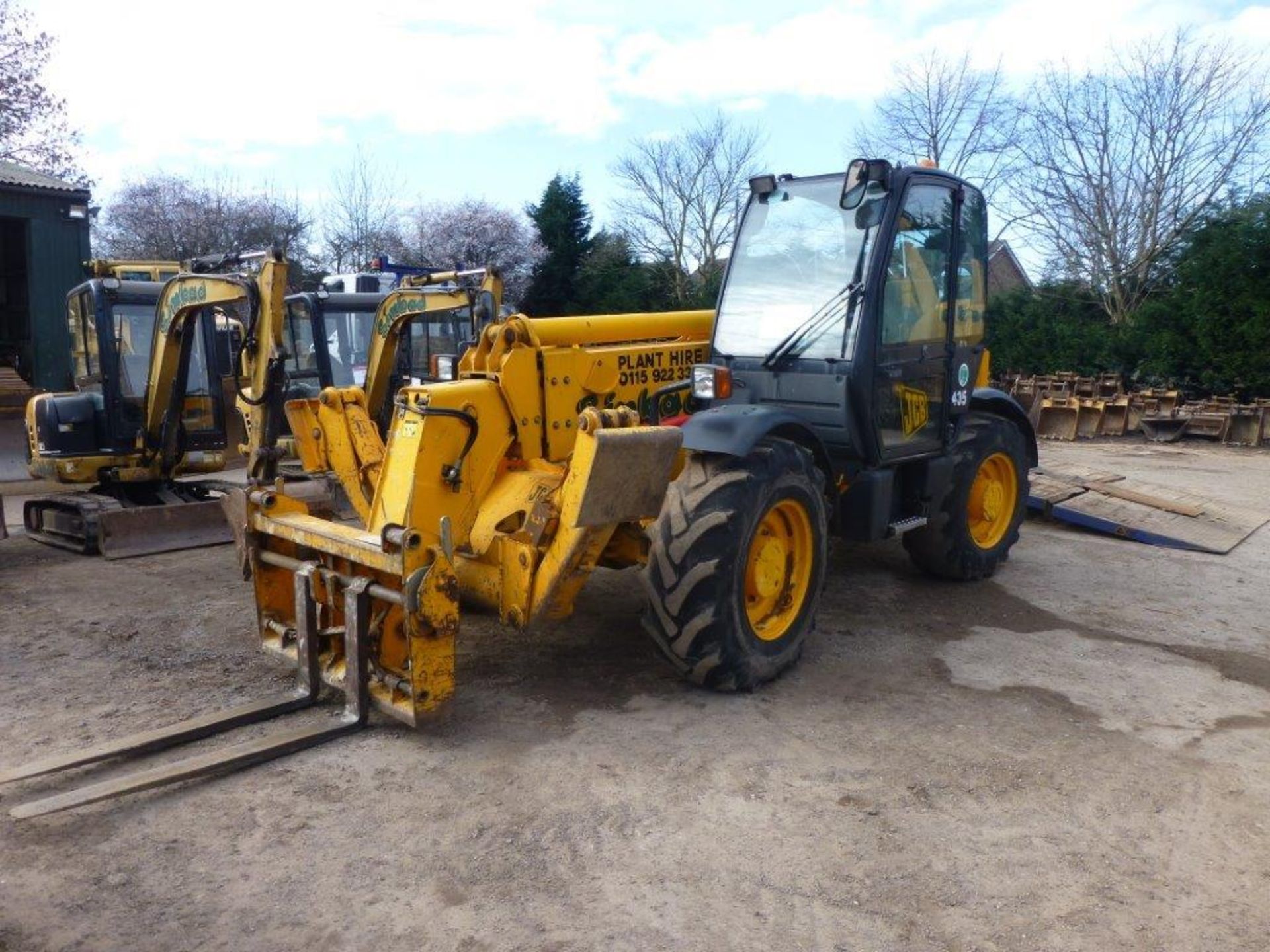 JCB 532 120 4x4x4 12 metre telehandler (2002), indicated hours 6379.5, VIN no. SLP532AA2E1004547,