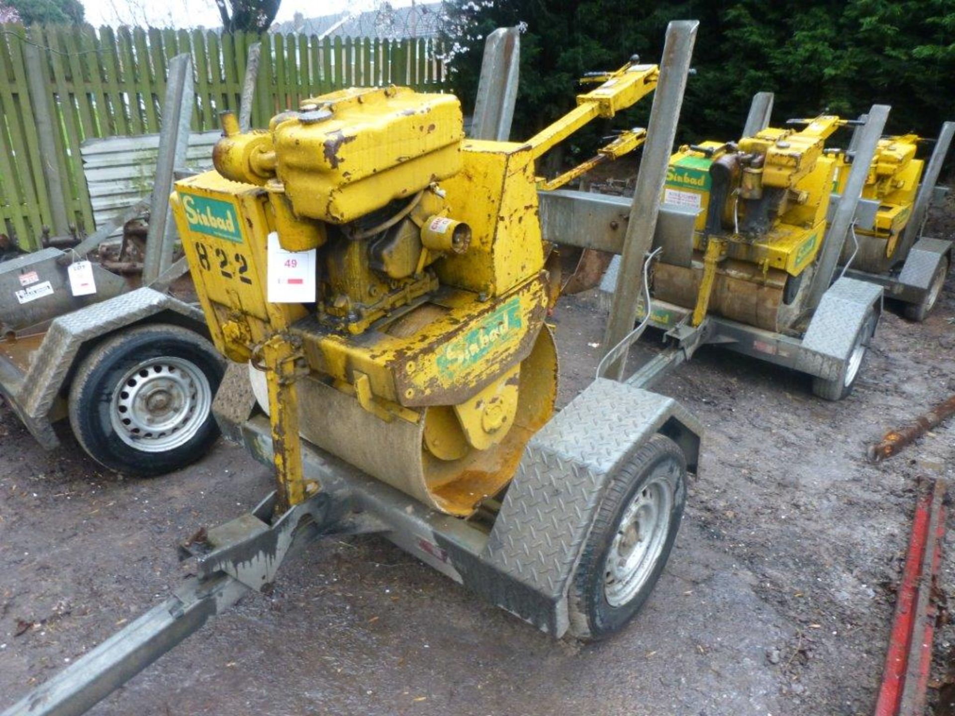 Bedford single drum pedestrian roller with Mr Mobile SDR single axle trailer (2002), Serial no.