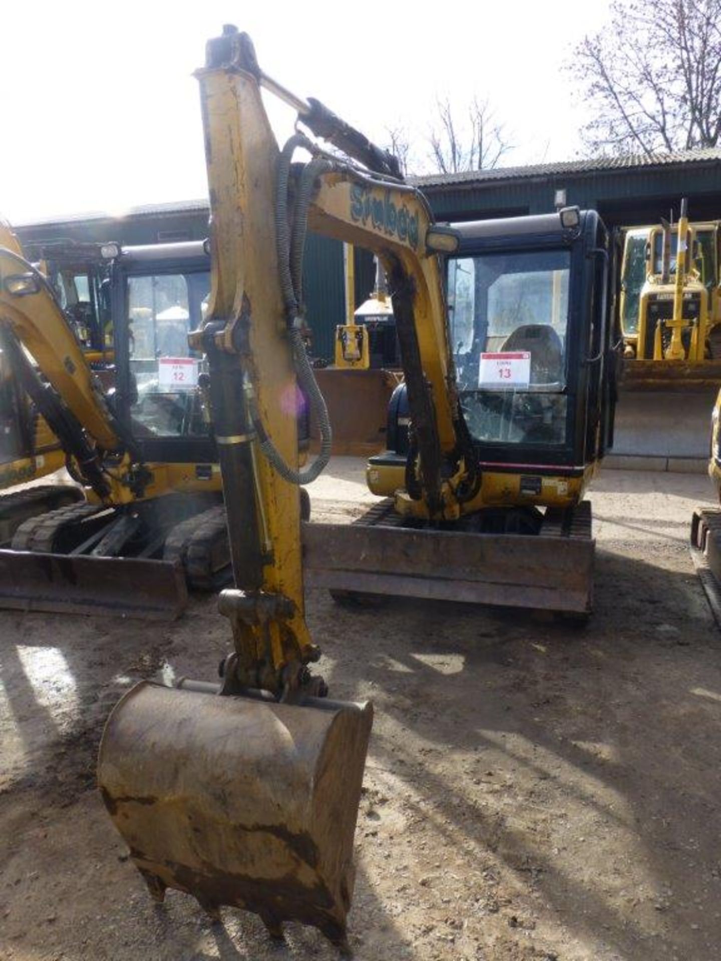 Caterpillar 302.5 rubber tracked mini excavator (2002), indicated hours 3903.4, PIN no.