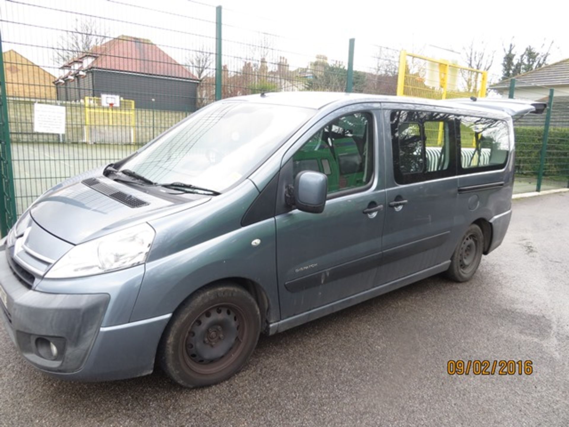 Citroen Dispatch 6 seater minibus C/W wheel chair lift and access YJ58 XNT mileage 150,445km Vehicle - Image 3 of 6
