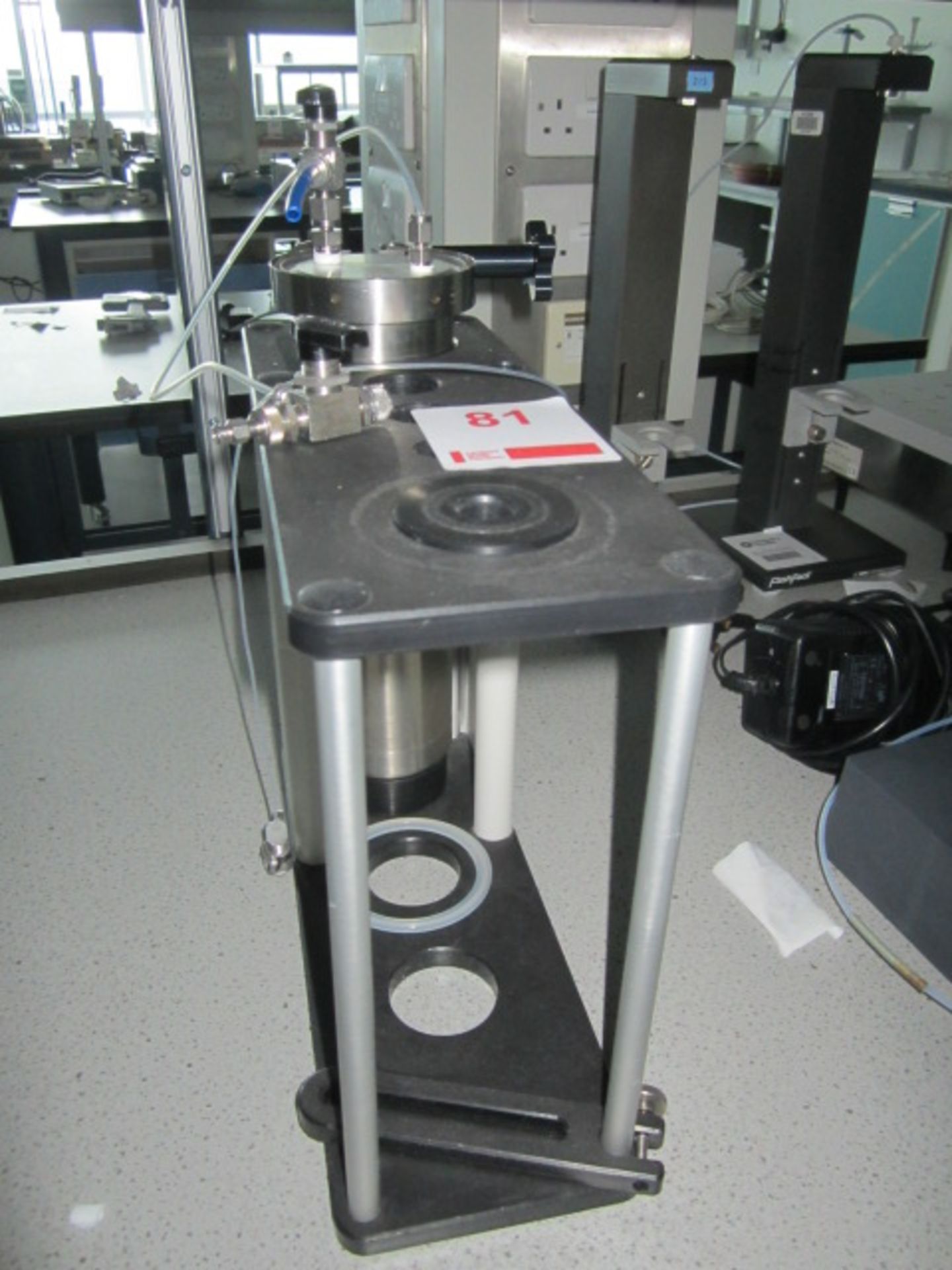 Biotage Flash Plus chromatography system (height 270mm x width 340mm x depth 120mm) - Image 2 of 3