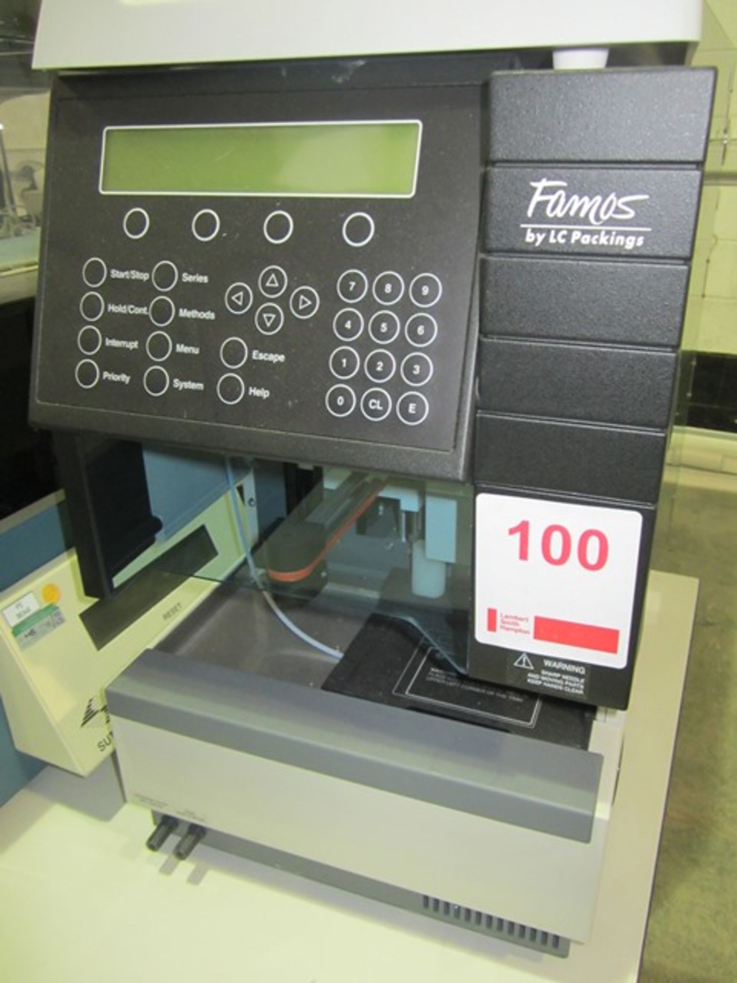 Dionex LC Packing Famos autosampler: STH585, UVD 340U, chromatography interface UC1-1000, P580