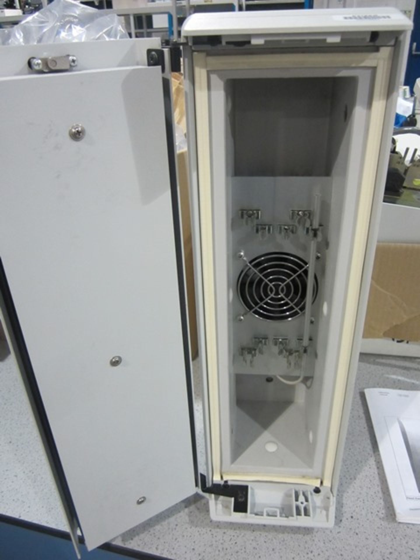 Dionex Systems STH 585 column oven with power lead - Image 2 of 2