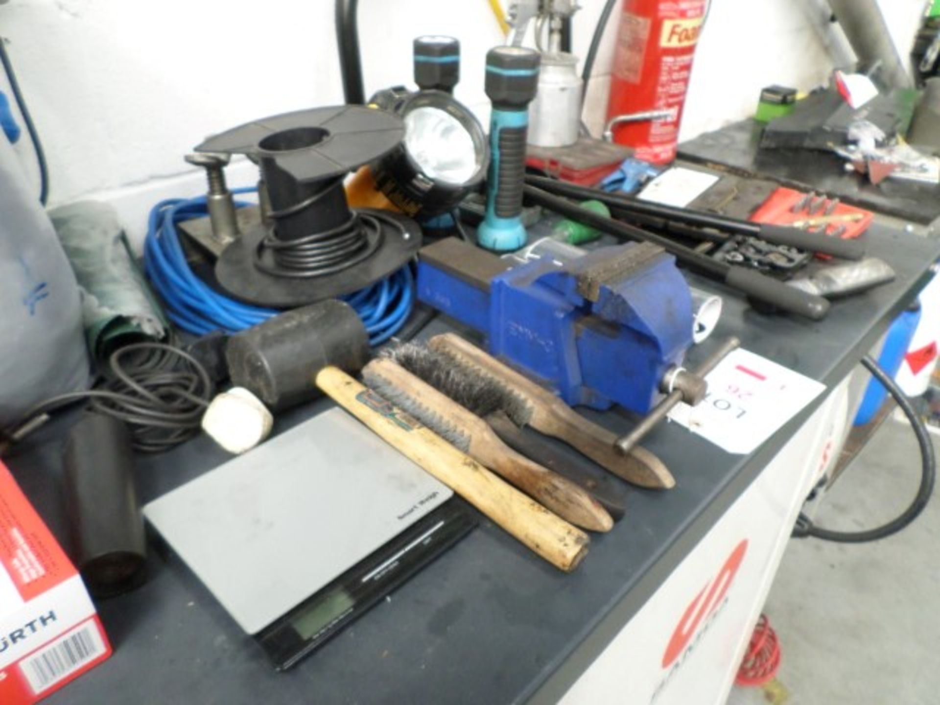 Qty of assorted workshop tools to include engineers vice, bead breaker, spray gun, jump leads etc - Image 3 of 3