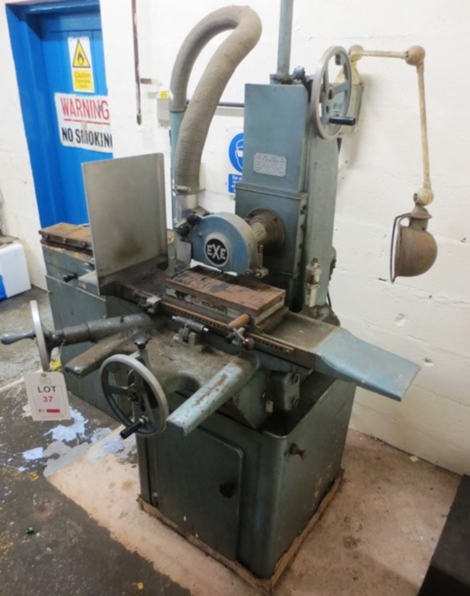 EXE horizontal surface grinder, Manual operating sliding tables and rise and fall spindle head, - Image 2 of 3