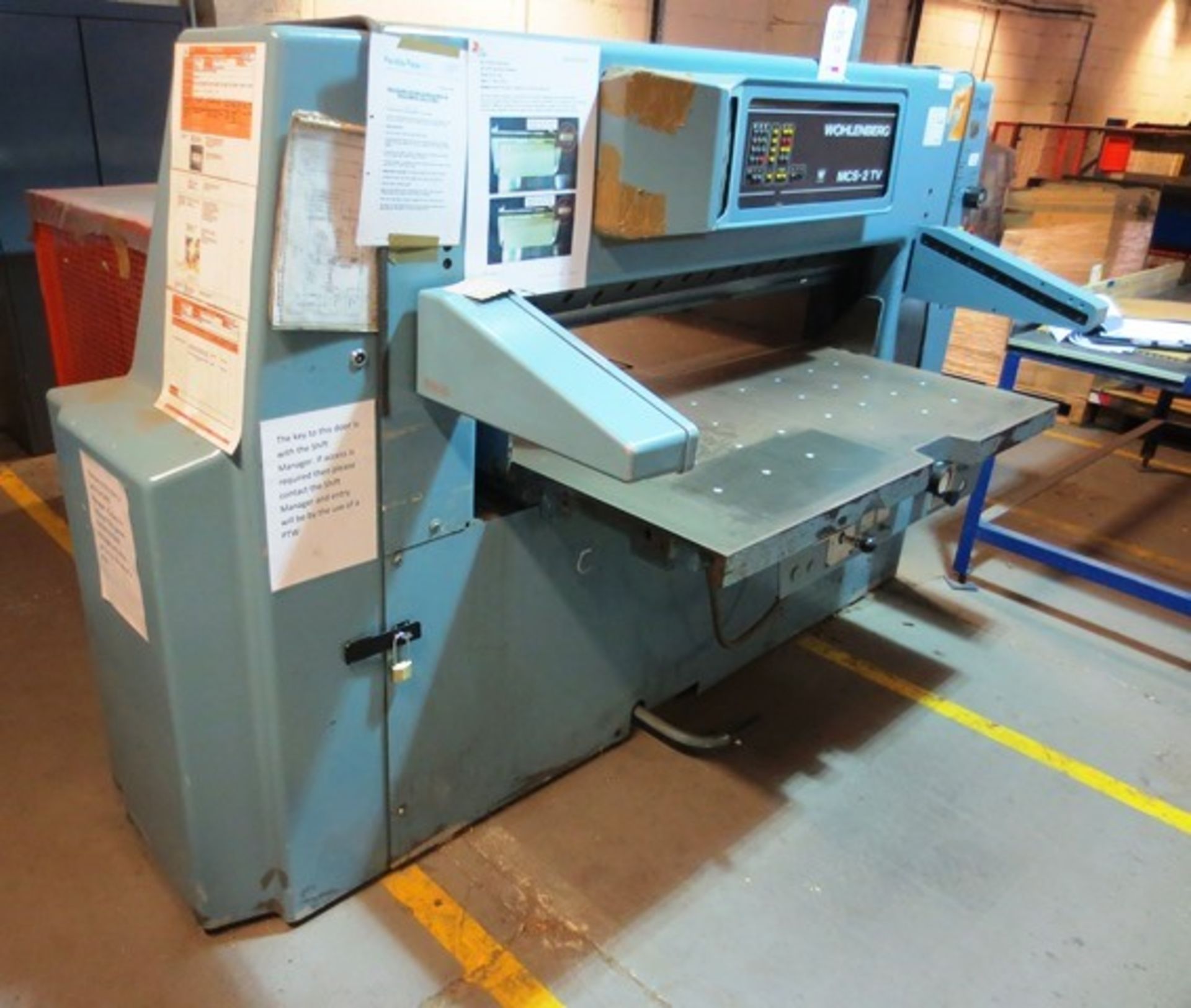 Wohlenberg MCS-2 TV paper guillotine, Type 137. s/n: 3185-004, (advised 1985). max width 1370mm. Air - Image 4 of 7