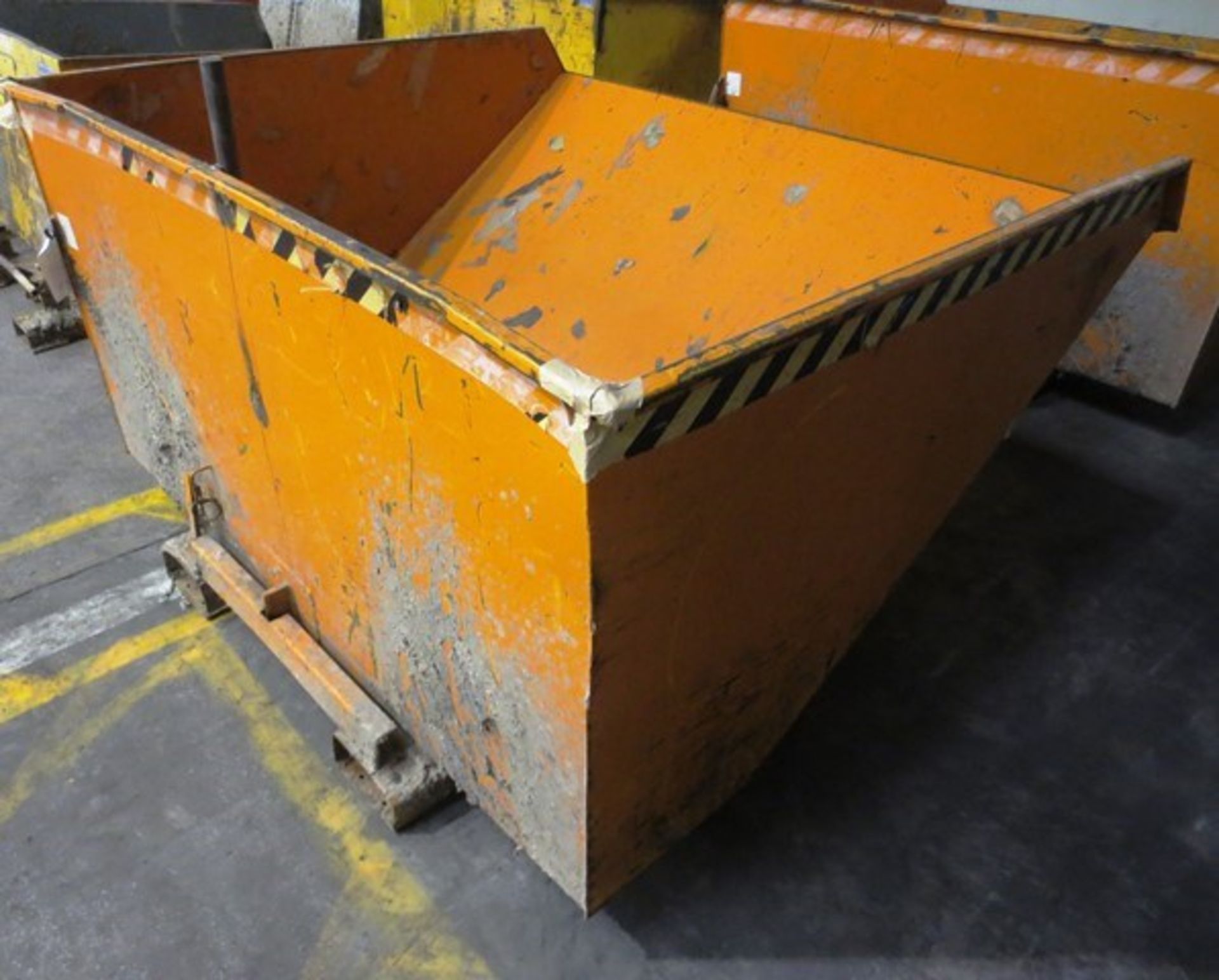 EXPO 2100 forklift mounting tipping skip, s/n: 191594 (2011), 1500kg capacity, Bin dimensions