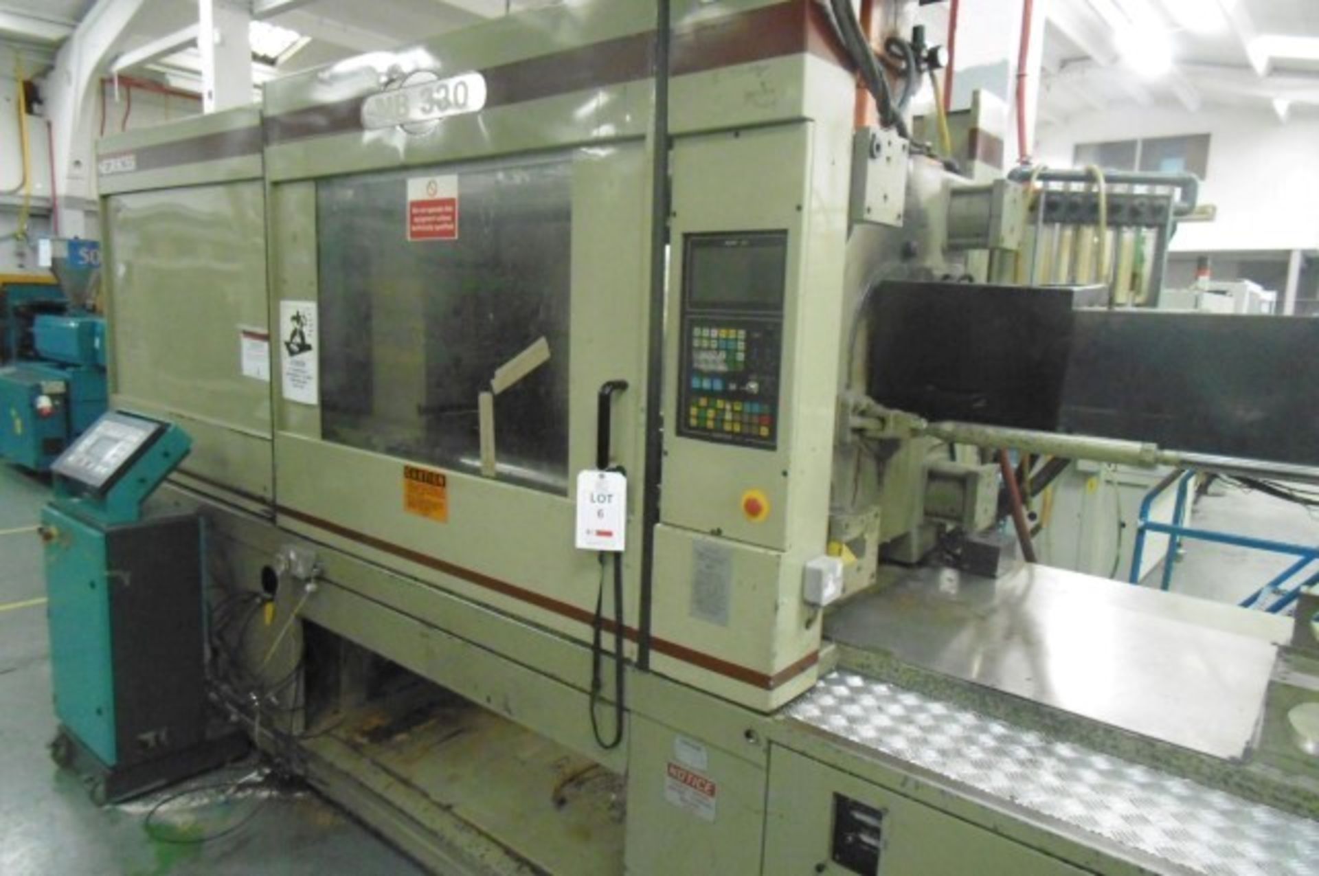 Negri Bossi NB330 horizontal injection moulding machine s/n. 54-197 Date of Manufacture 1994 with - Image 3 of 4