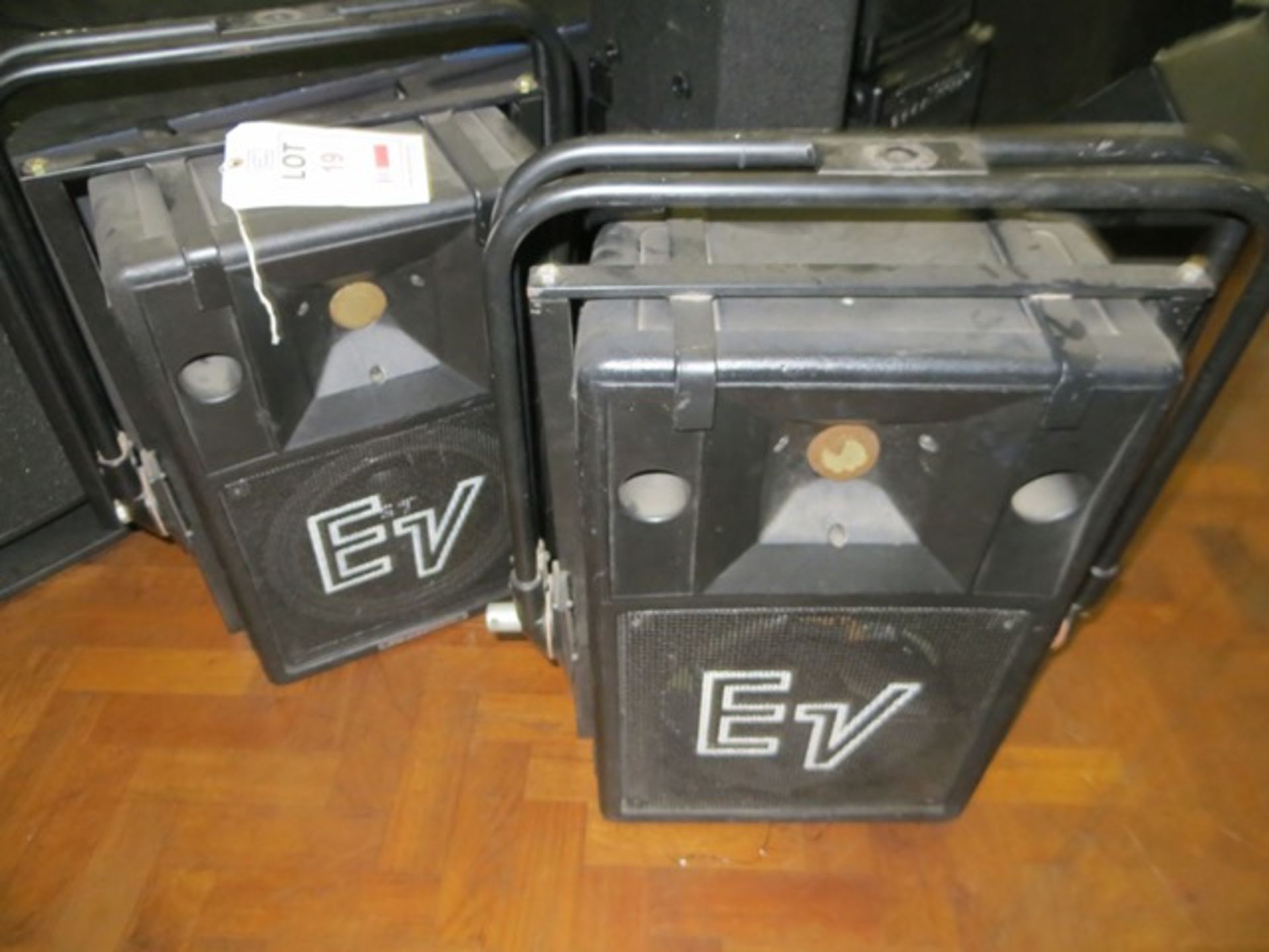 2 EV Tapco speakers model 100S (Please note, for viewing and collection purposes, this item is