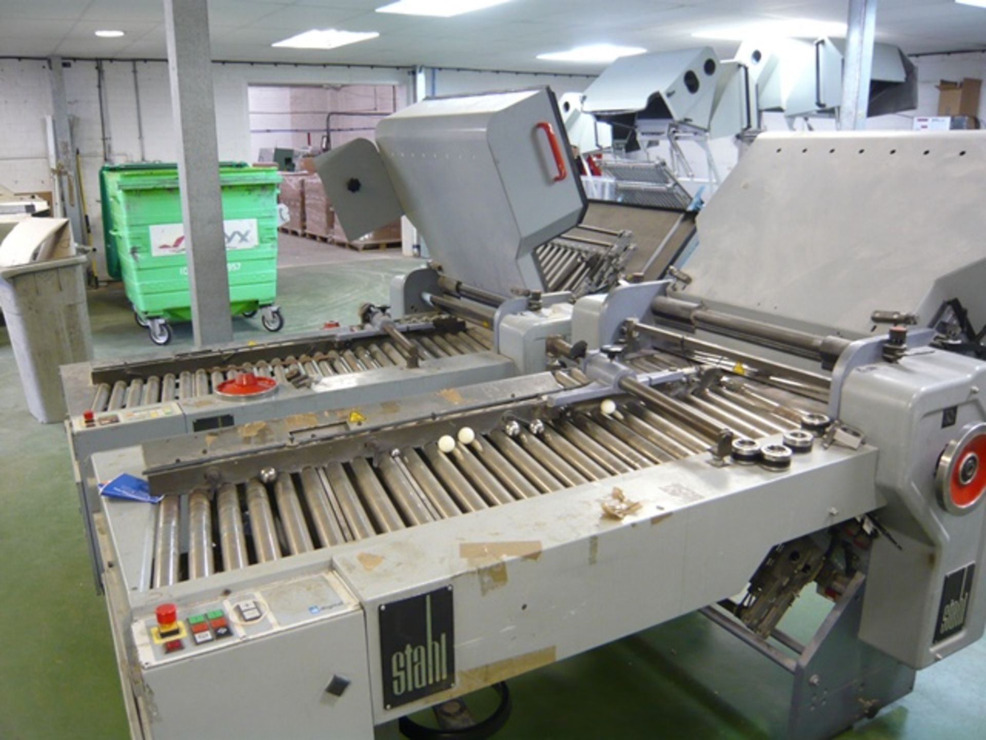 Stahl automatic buckle folding machine No. 109506-263009 comprising: RD-66T rotary feeder, TD 66/6- - Image 3 of 8