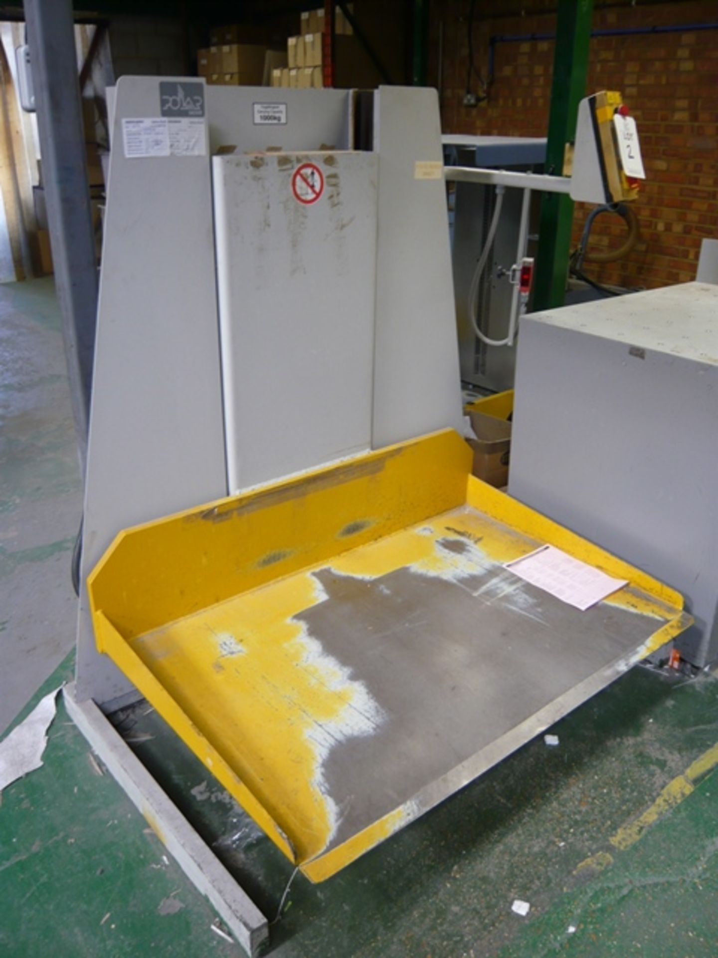 Polar Mohr model 115E programmable guillotine with 3 part divided back gauge, Air float tables to - Image 4 of 9