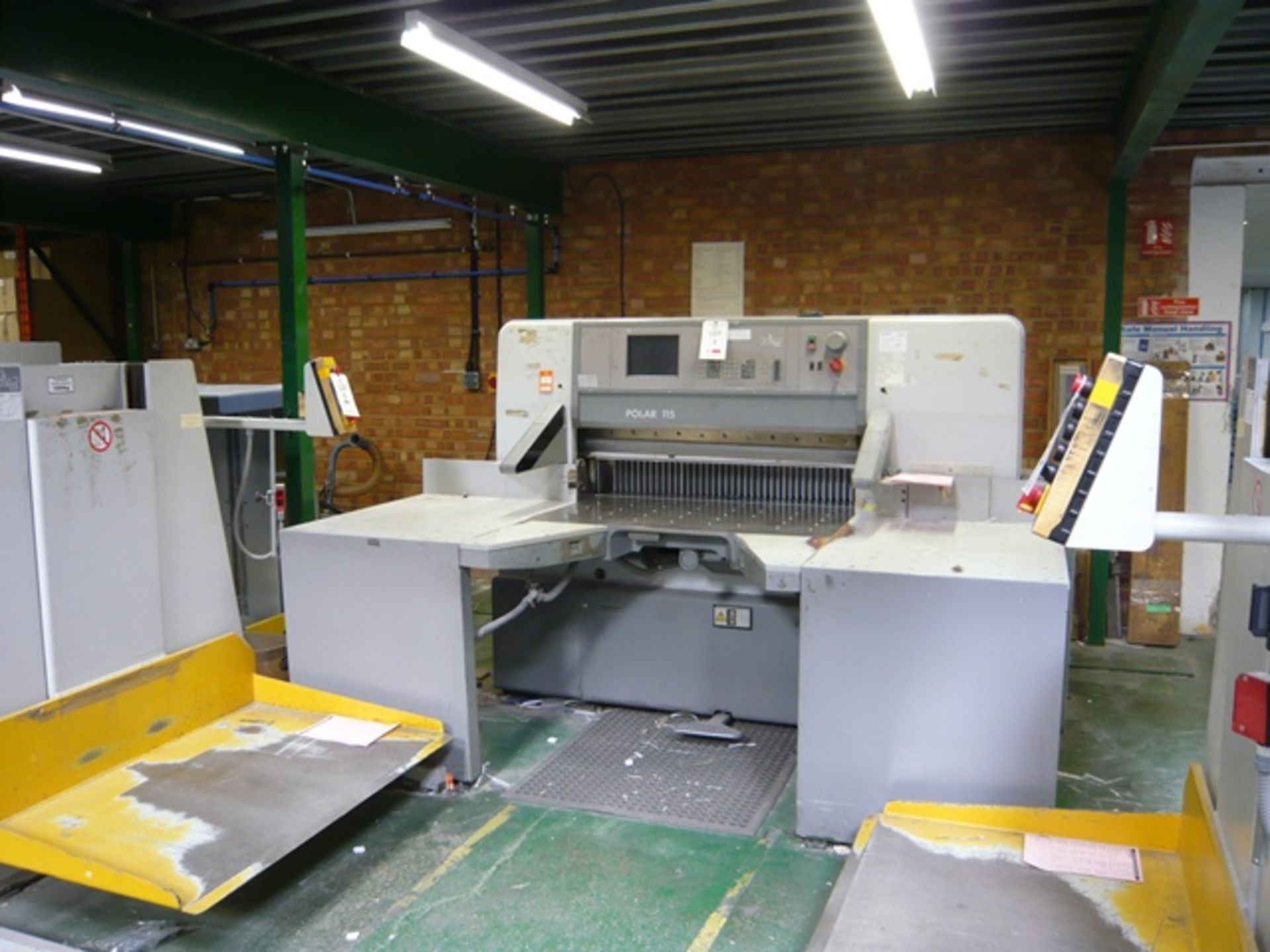 Polar Mohr model 115E programmable guillotine with 3 part divided back gauge, Air float tables to - Image 2 of 9
